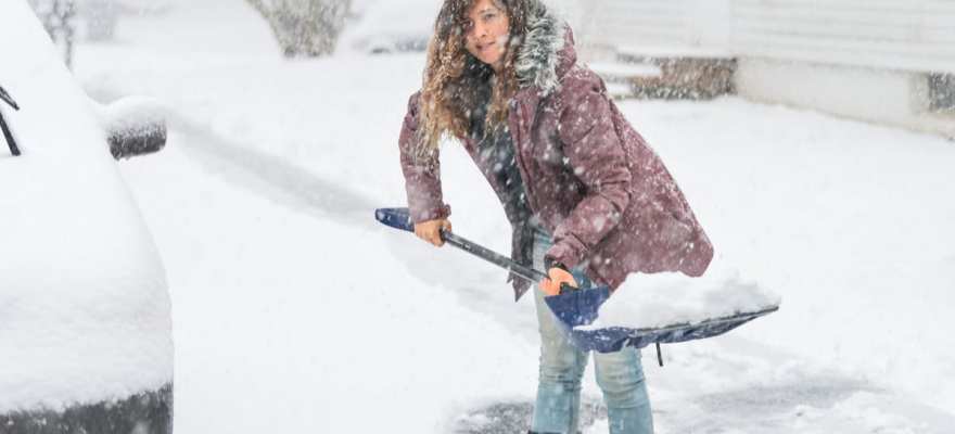 These Are Snow Shoveling Tips to Prevent Injury