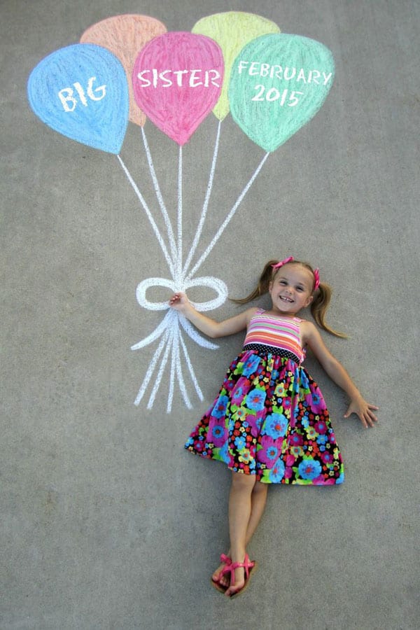 Sidewalk-Balloon-Chalk-Announcement