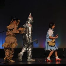 cowardly lion, tin man, Dorothy