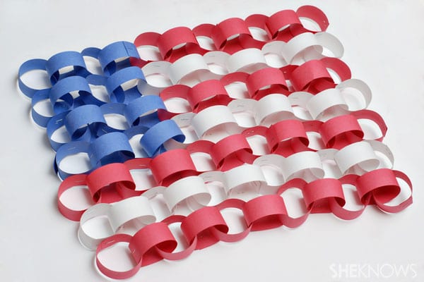 paper-chain-flag