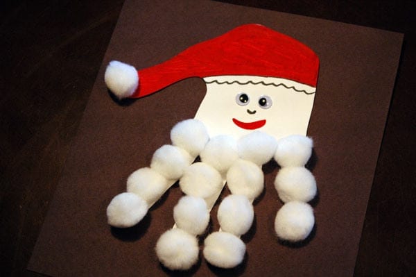 santa-handprint-craft1