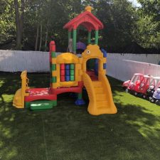 plastic play structure