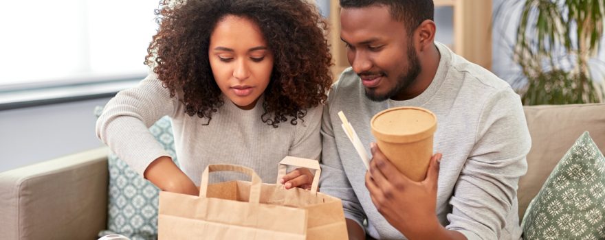 couple eating takeout