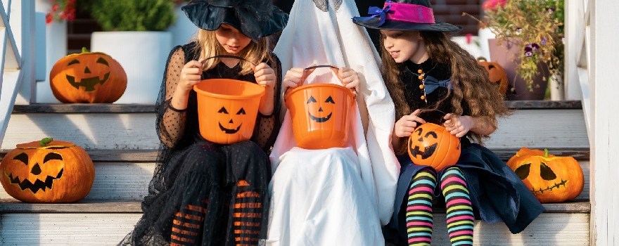 Trick-or-treatig safety tips