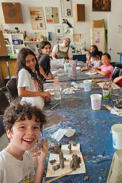 Art Lab, the Art School and Gallery on the beautiful grounds of Snug Harbor Cultural Center offers year-round fine art, applied art, and photography classes.