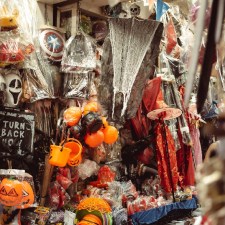 5 Places to Shop for Halloween Costumes & More in Staten Island