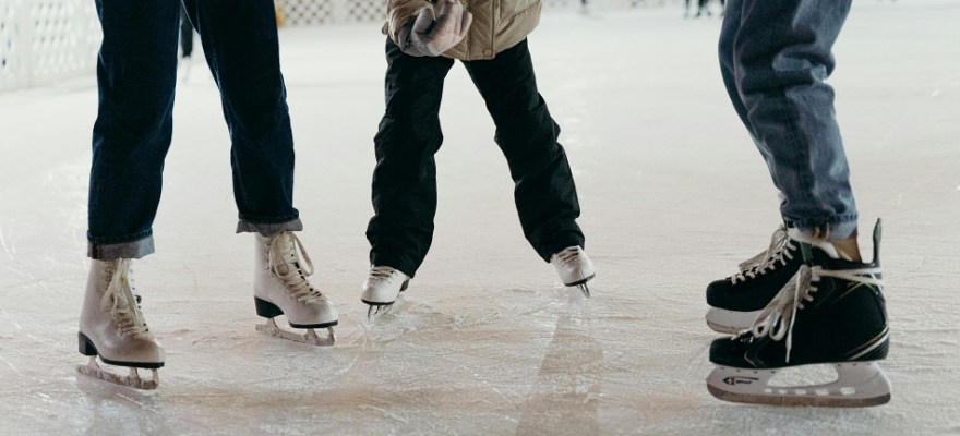 Ice Skating Staten Island: Top 12 Rinks Nearby